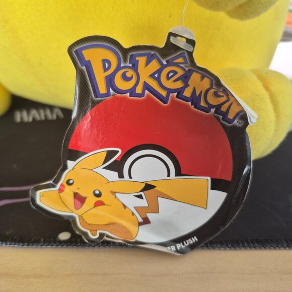 Vintage Pikachu Plush 12" 2016 | Official Pokémon Stuffed Animal w/ Tags - Picture 4 of 4